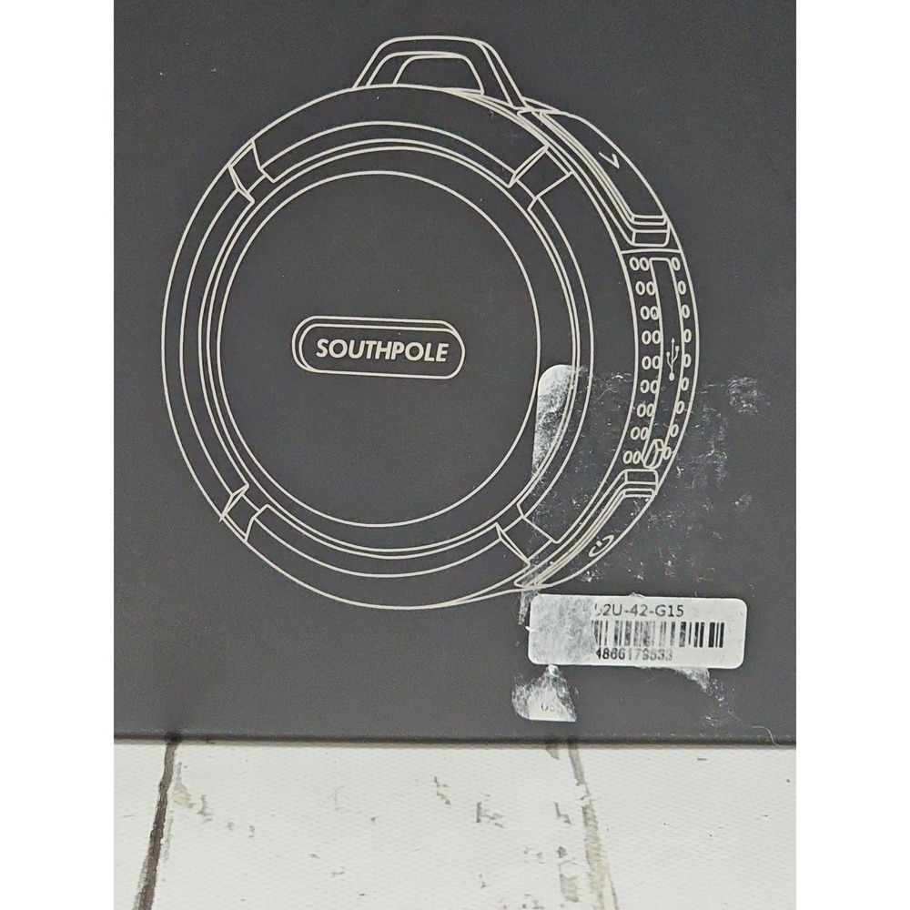 Southpole Men's Watch and Wireless Speaker Gift Set - Picture 9 of 11
